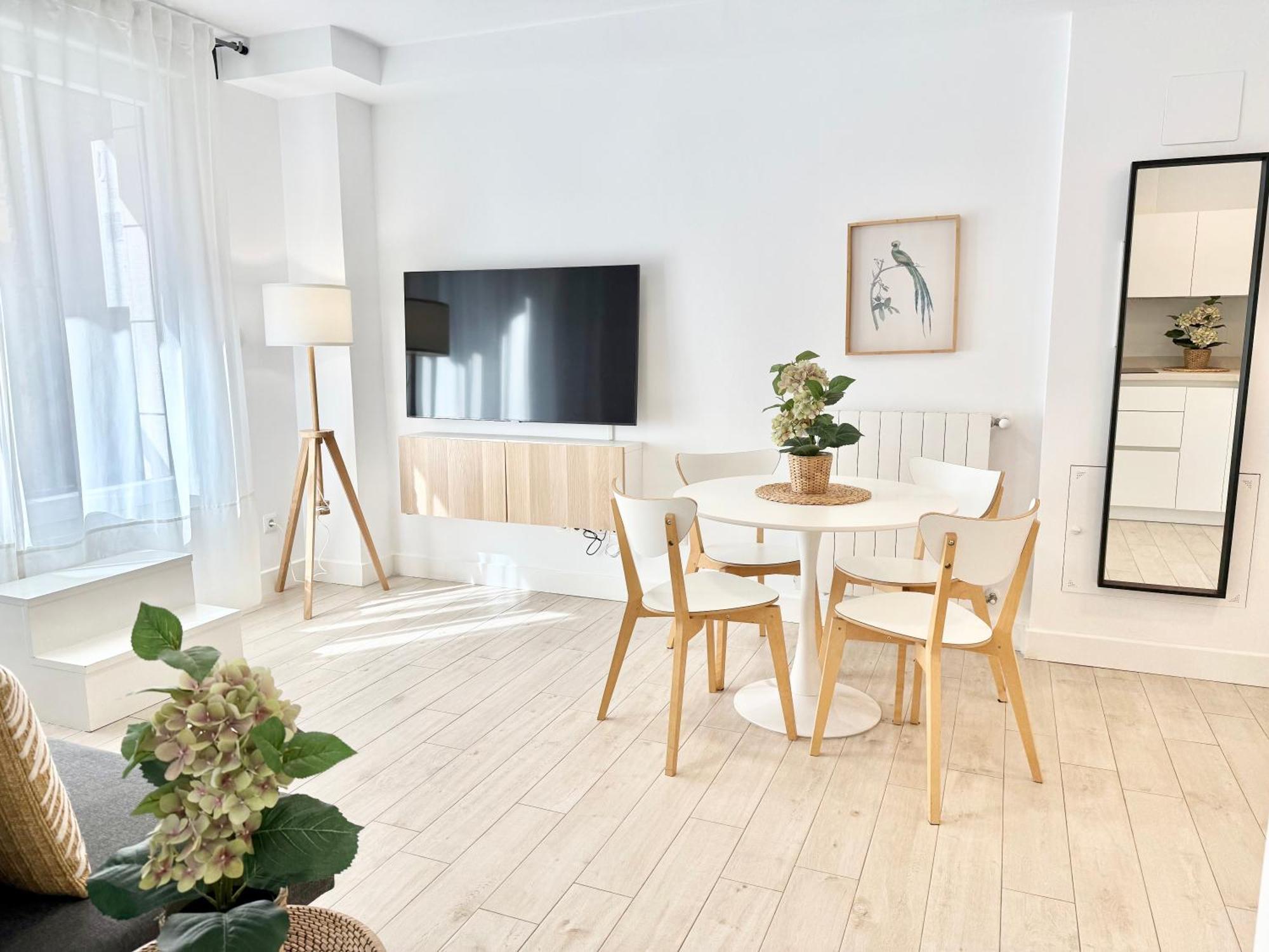 Castro Holidays - Apto B Nuevo Centrico Con Garaje Gratis Castro Urdiales Extérieur photo